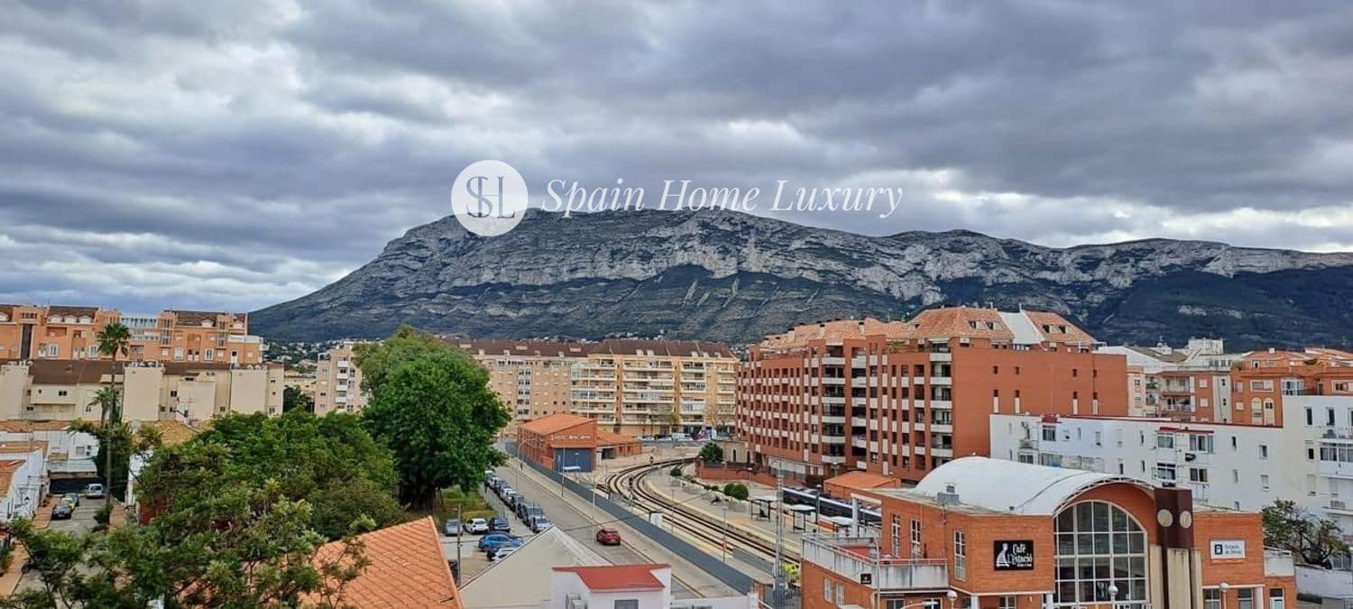 2 slaapkamer Flat te koop in Denia met garage - € 385.000 (Ref: 9478999)