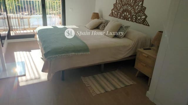 2 bedroom Flat for sale in Dénia with pool garage - € 498,000 (Ref: 9480735)