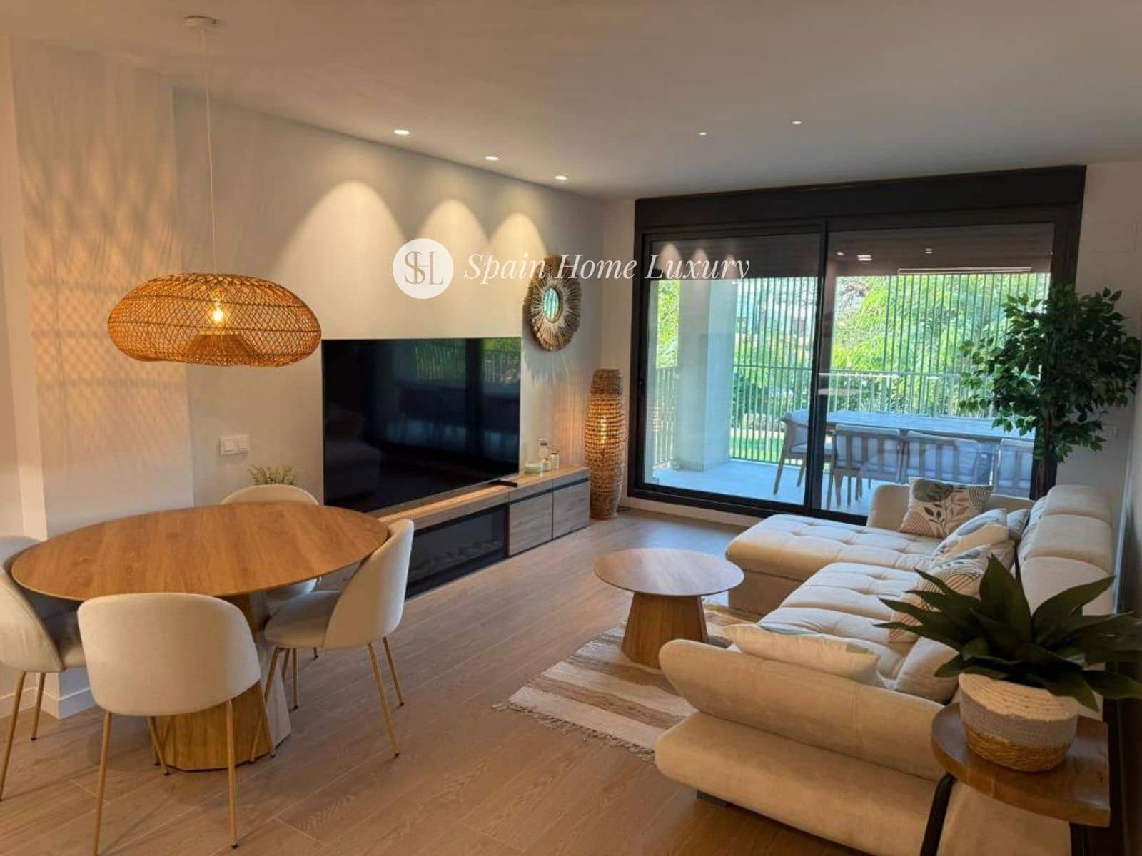 2 bedroom Flat for sale in Denia with pool garage - € 498,000 (Ref: 9480735)