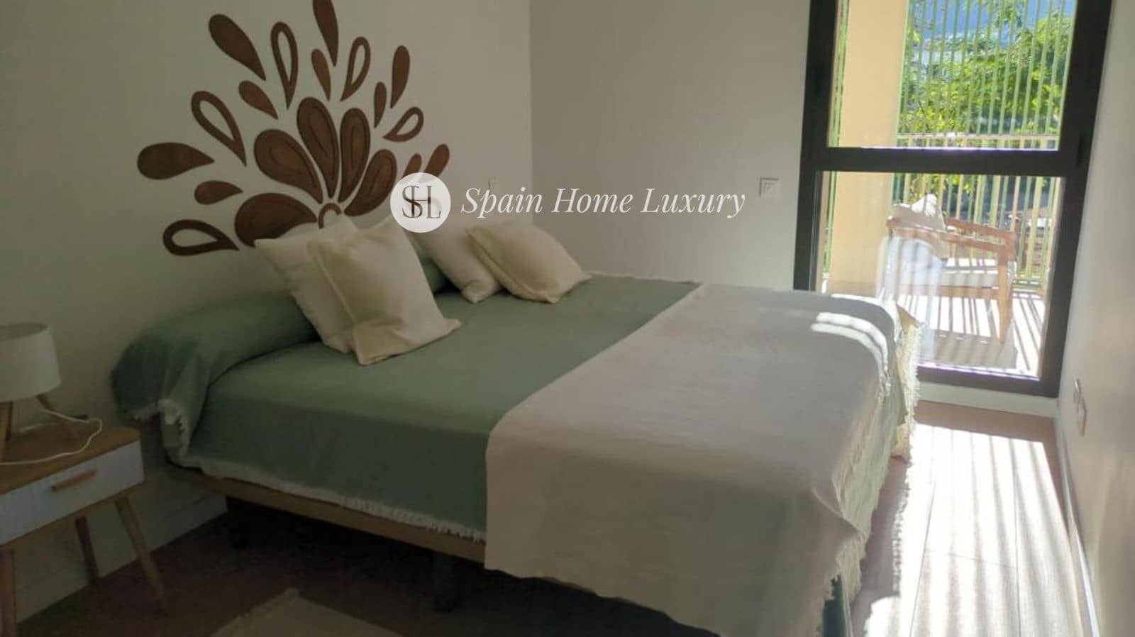 2 bedroom Flat for sale in Denia with pool garage - € 498,000 (Ref: 9480735)