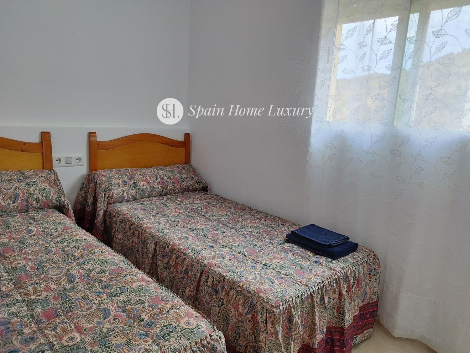 2 bedroom Flat for sale in Benidorm with pool garage - € 250,000 (Ref: 9481358)