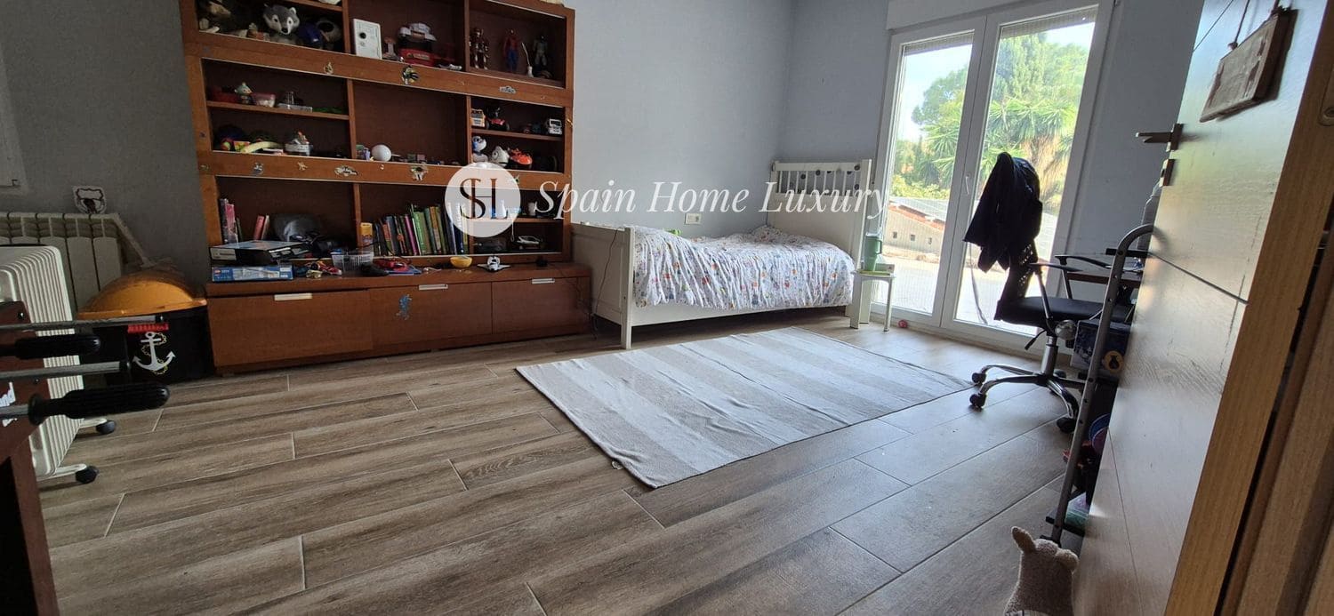 7 bedroom Villa for sale in San Antonio de Benageber with pool garage - € 750,000 (Ref: 9482399)