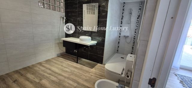 7 bedroom Villa for sale in San Antonio de Benagéber with pool garage - € 750,000 (Ref: 9482399)