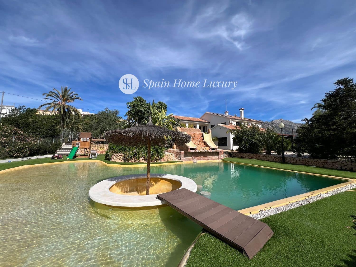 8 soveværelse Villa til salg i Callosa d'En Sarria med swimmingpool - € 1.495.000 (Ref: 9488582)