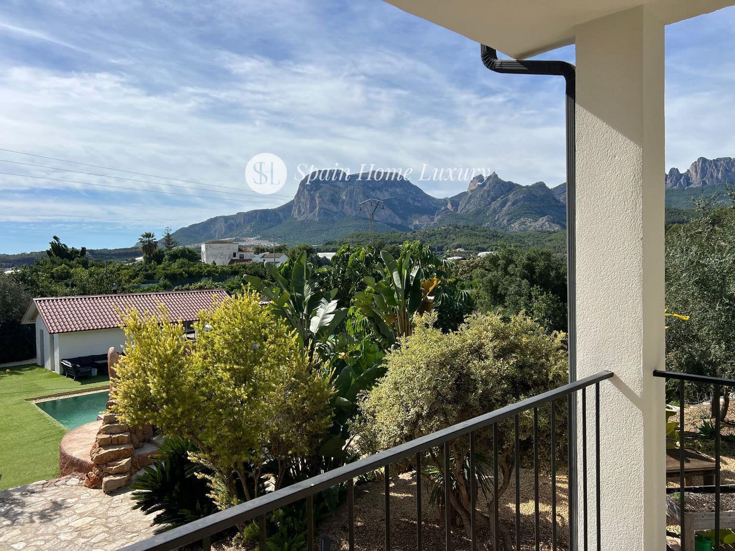 8 soveværelse Villa til salg i Callosa d'En Sarria med swimmingpool - € 1.495.000 (Ref: 9488582)