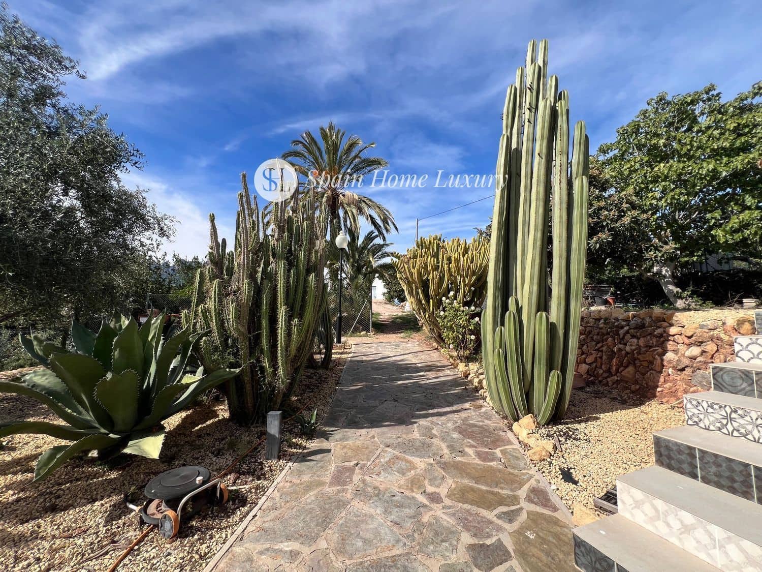 8 soveværelse Villa til salg i Callosa d'En Sarria med swimmingpool - € 1.495.000 (Ref: 9488582)