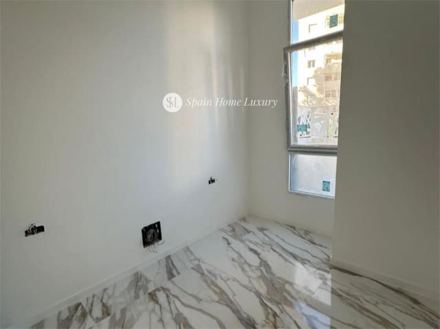 2 bedroom Flat for sale in Benidorm - € 247,000 (Ref: 9494164)