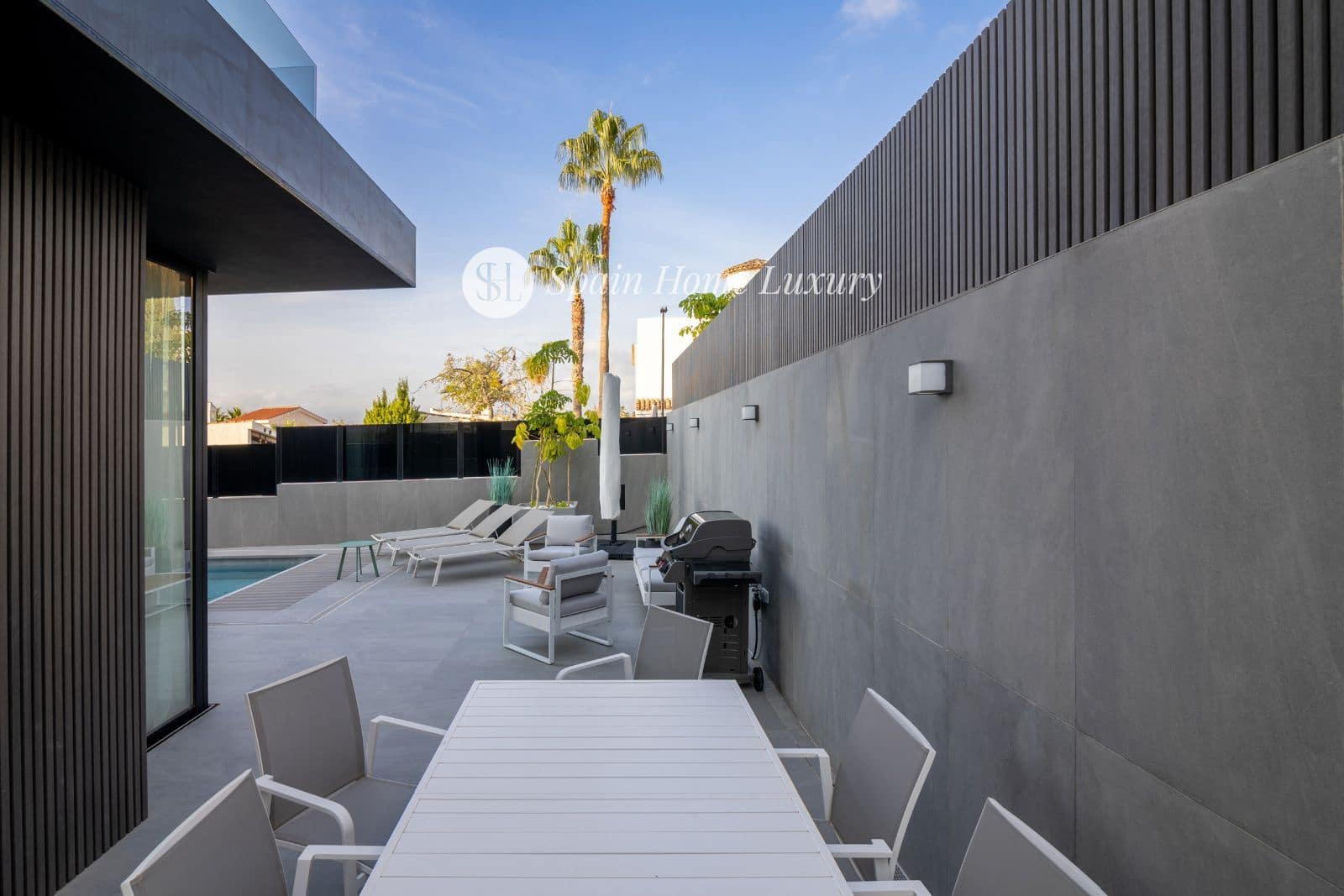 5 sypialnia Willa na sprzedaż w Alfaz del Pi / L'Alfas del Pi z basenem garażem - 2 250 000 € (Ref: 9593220)