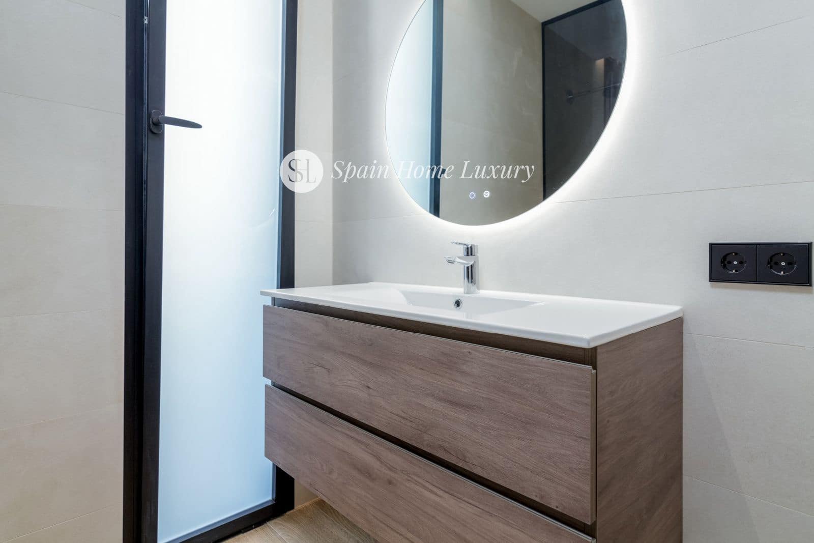 5 sypialnia Willa na sprzedaż w Alfaz del Pi / L'Alfas del Pi z basenem garażem - 2 250 000 € (Ref: 9593220)