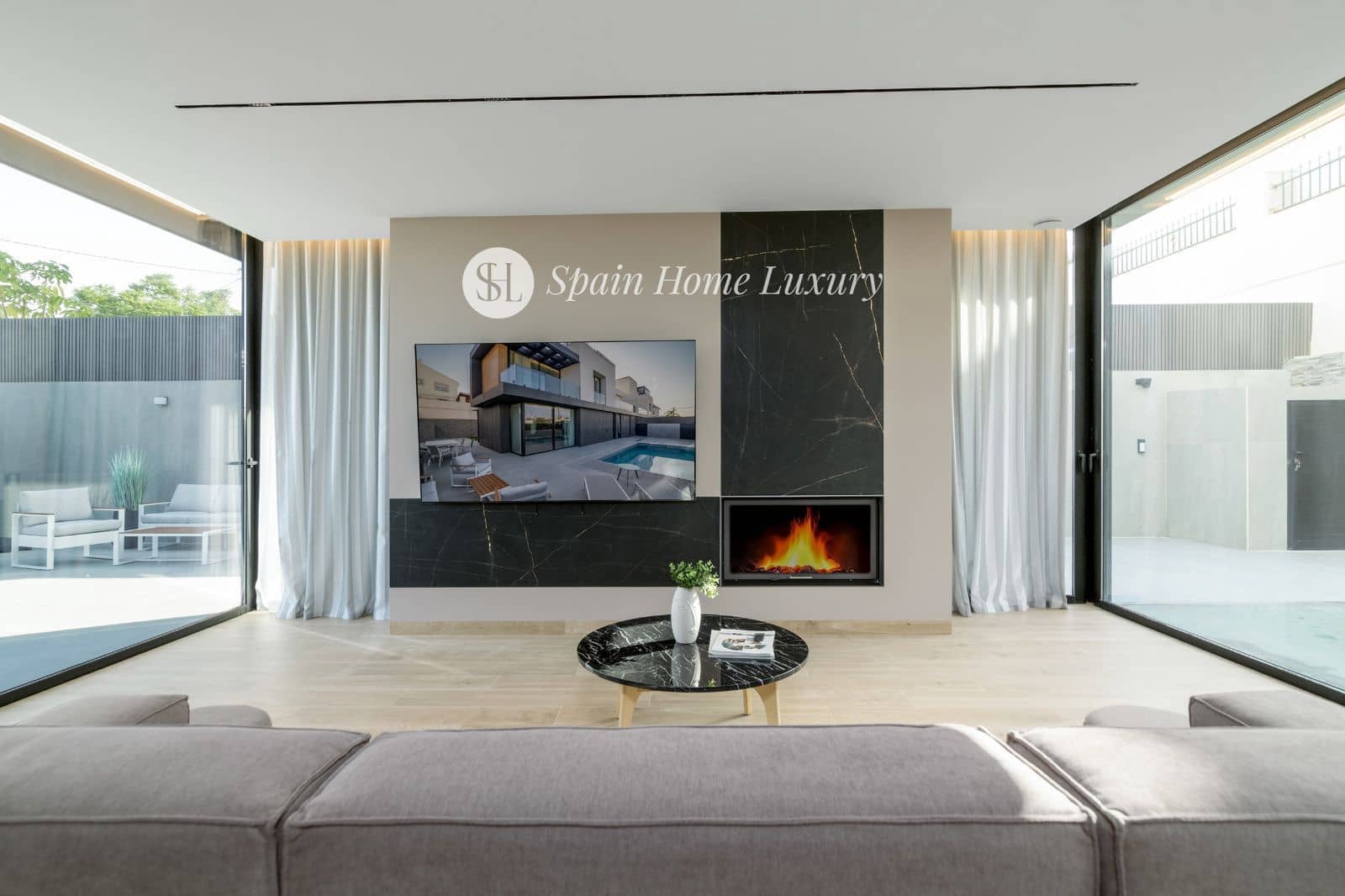 5 sypialnia Willa na sprzedaż w Alfaz del Pi / L'Alfas del Pi z basenem garażem - 2 250 000 € (Ref: 9593220)