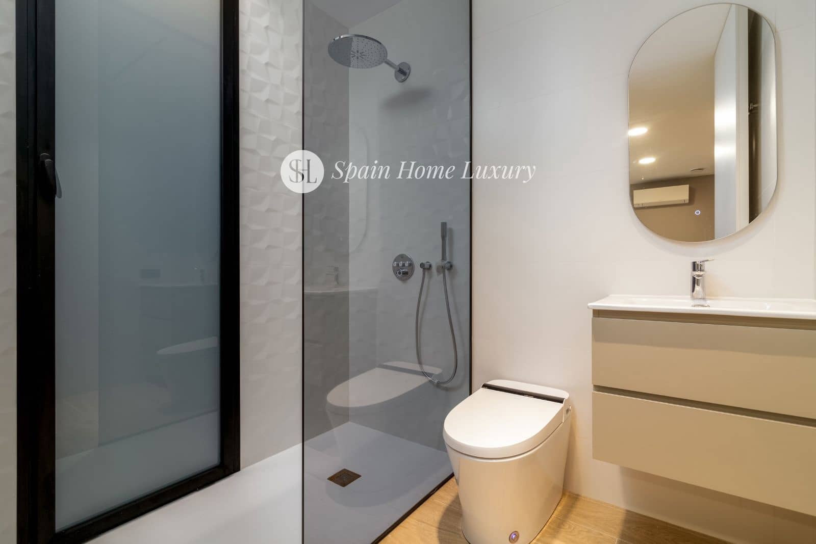 5 sypialnia Willa na sprzedaż w Alfaz del Pi / L'Alfas del Pi z basenem garażem - 2 250 000 € (Ref: 9593220)