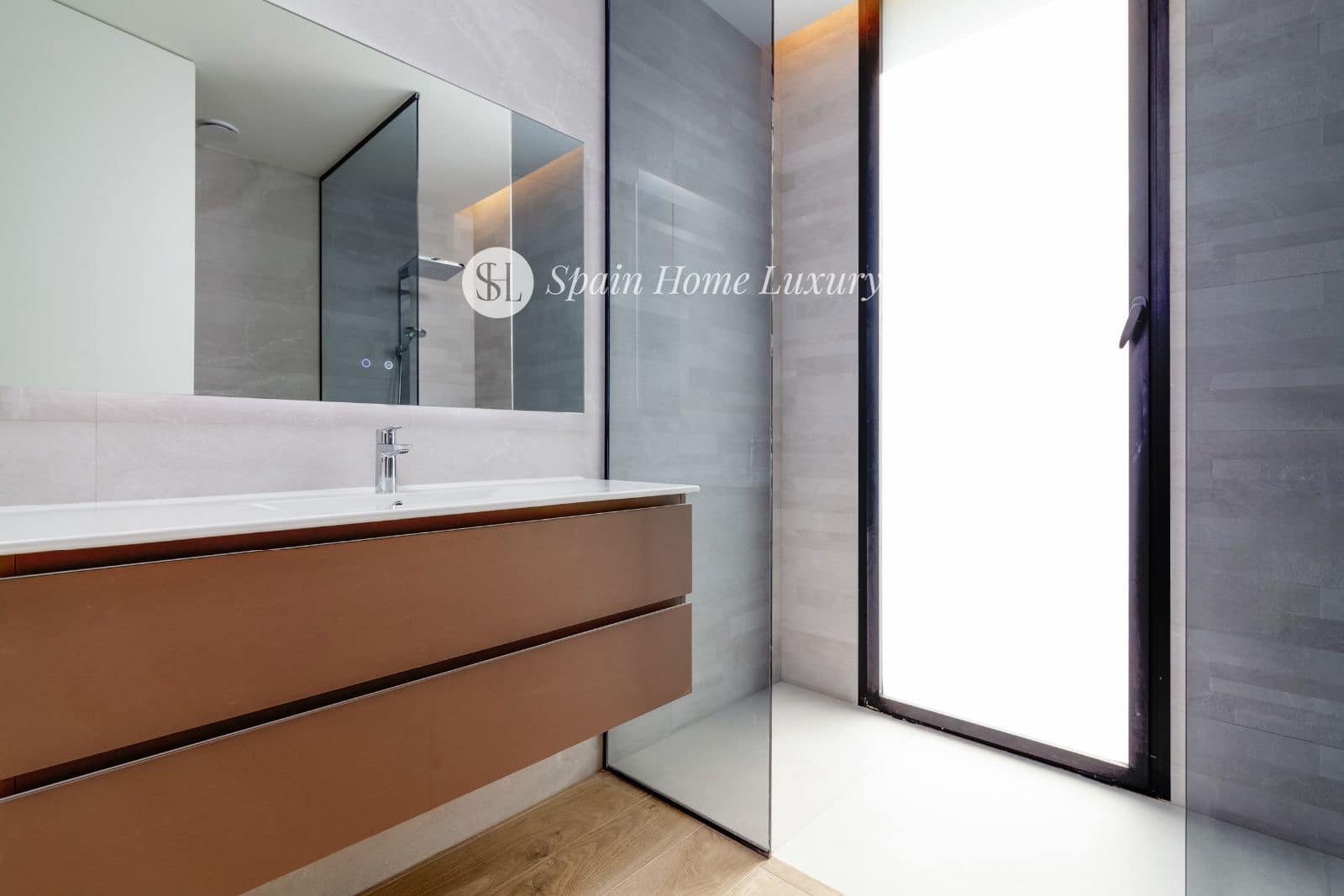 5 sypialnia Willa na sprzedaż w Alfaz del Pi / L'Alfas del Pi z basenem garażem - 2 250 000 € (Ref: 9593220)