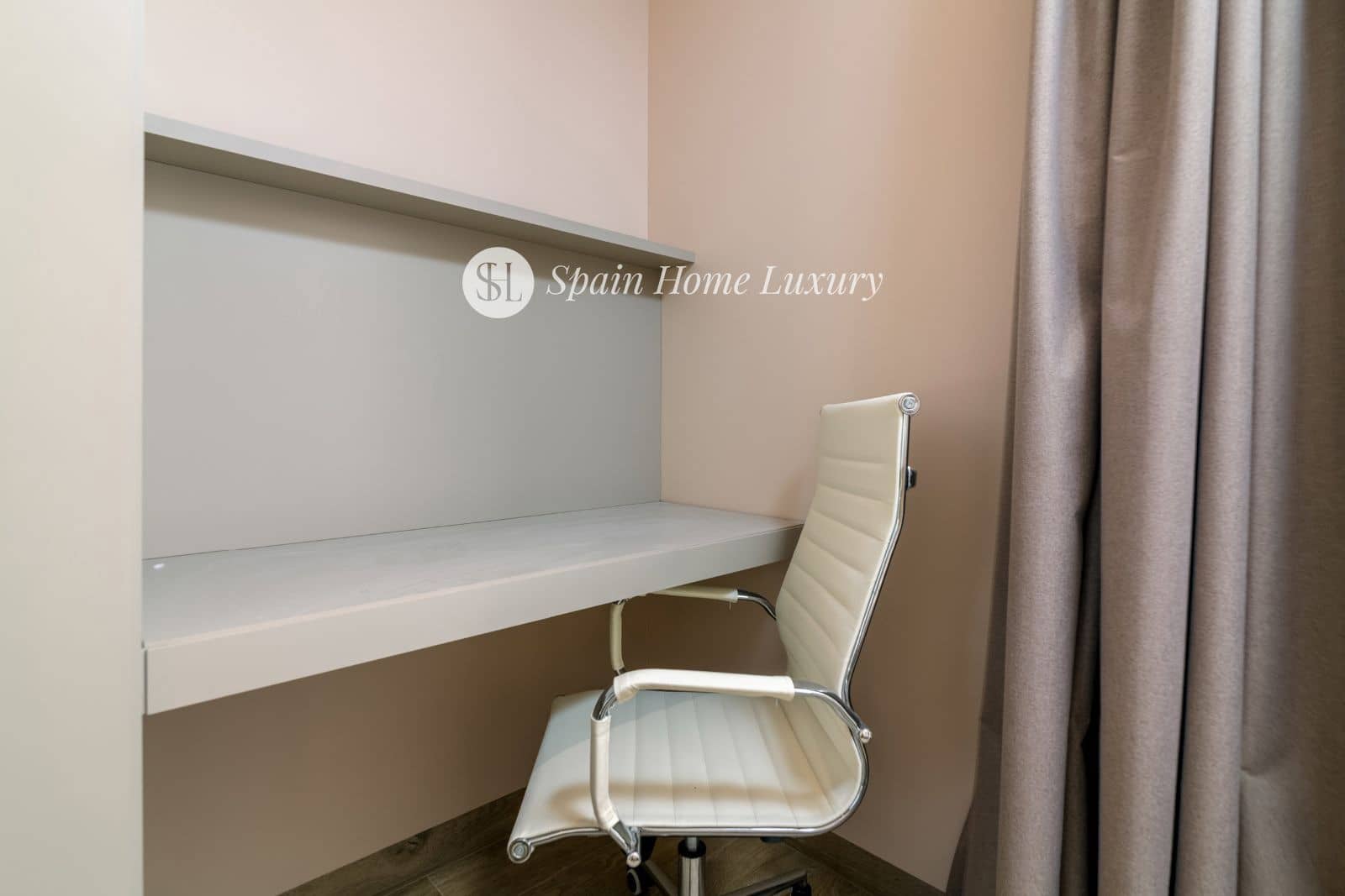 5 sypialnia Willa na sprzedaż w Alfaz del Pi / L'Alfas del Pi z basenem garażem - 2 250 000 € (Ref: 9593220)