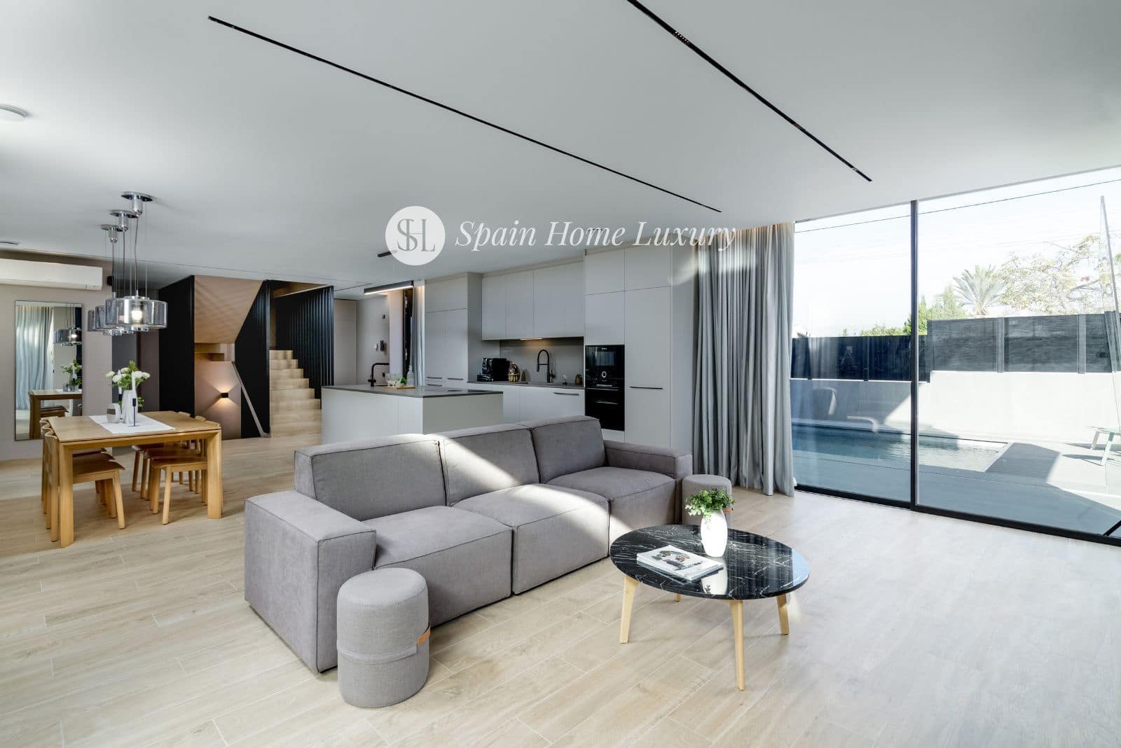 5 sypialnia Willa na sprzedaż w Alfaz del Pi / L'Alfas del Pi z basenem garażem - 2 250 000 € (Ref: 9593220)