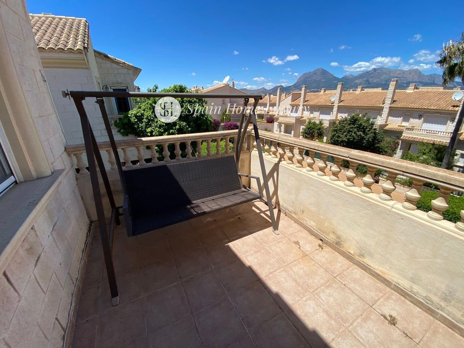 5 soverom Hus til salgs i Alfaz del Pi / L'Alfas del Pi med svømmebasseng garasje - € 450 000 (Ref: 9623227)