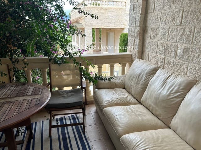 5 soverom Hus til salgs i Alfaz del Pi / L'Alfàs del Pi med svømmebasseng garasje - € 450 000 (Ref: 9623227)