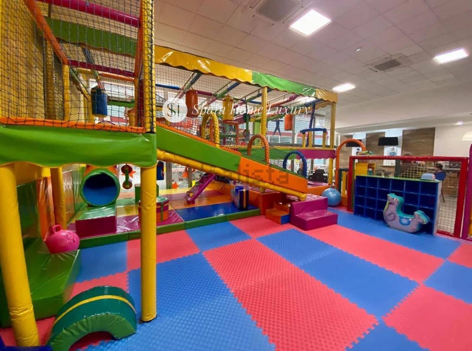 Kommersiell til leie i Alfaz del Pi / L'Alfas del Pi - € 1 200 (Ref: 9626087)