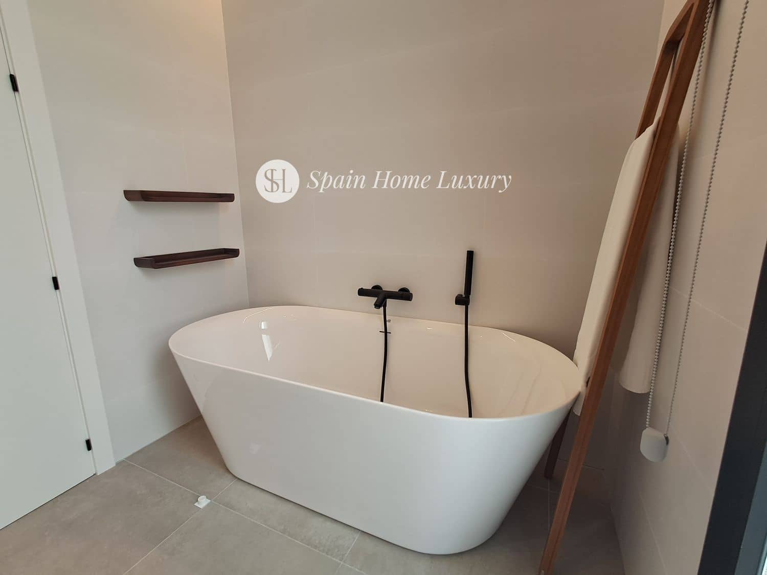 4 chambre Villa/Maison à vendre à Alfaz del Pi / L'Alfas del Pi avec piscine - 895 000 € (Ref: 9631446)