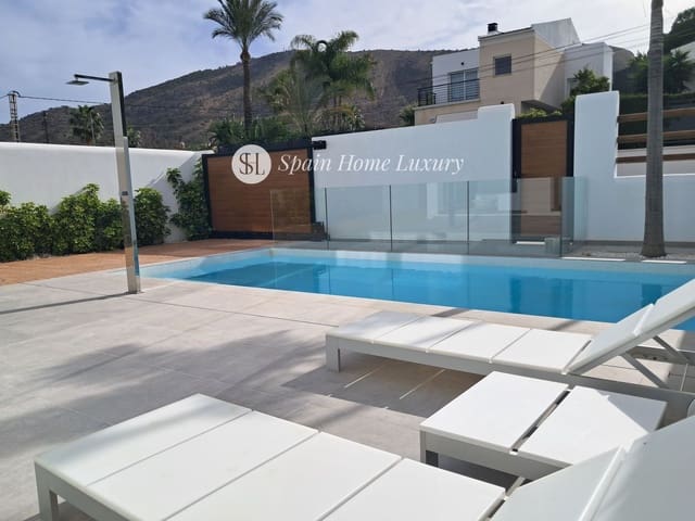 4 slaapkamer Villa te koop in Alfaz del Pi / L'Alfàs del Pi met zwembad - € 895.000 (Ref: 9631446)