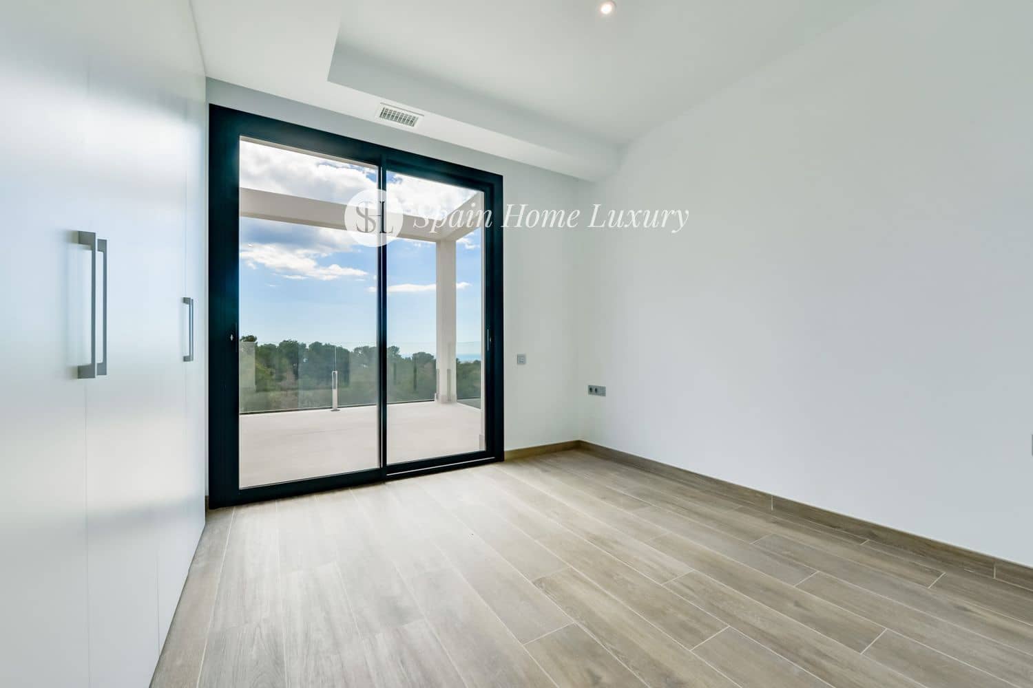 Chalet de 7 habitaciones en Finestrat en venta con piscina garaje - 1.900.000 € (Ref: 9631448)