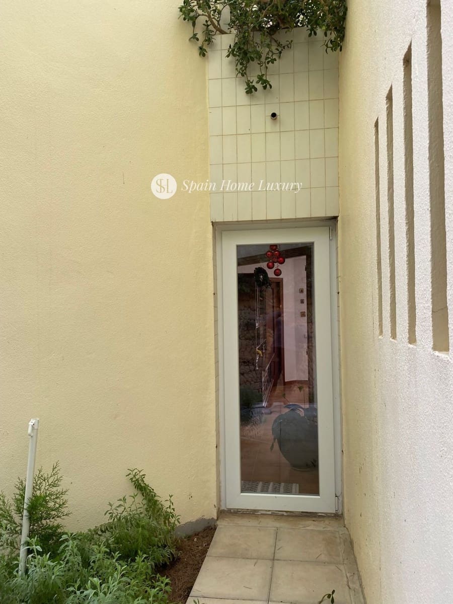 3 sypialnia Willa na sprzedaż w Altea z basenem garażem - 499 000 € (Ref: 9646382)