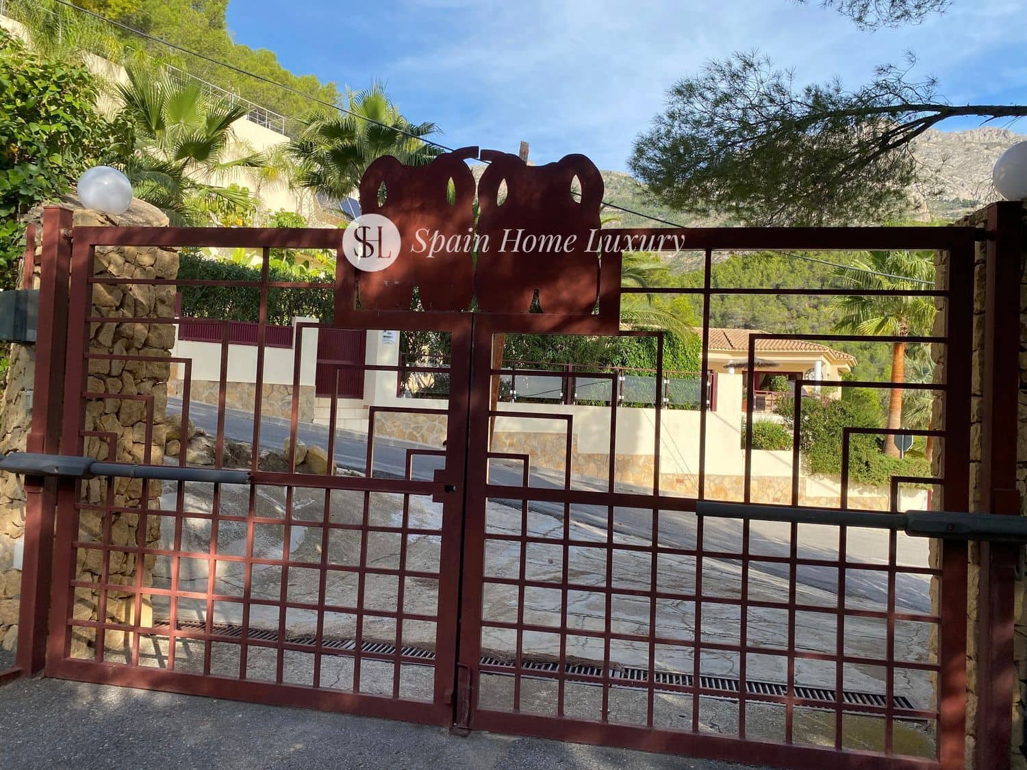 3 sypialnia Willa na sprzedaż w Altea z basenem garażem - 499 000 € (Ref: 9646382)