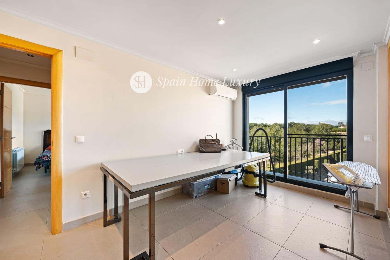 5 sypialnia Willa na sprzedaż w Torrent z garażem - 800 000 € (Ref: 9665173)