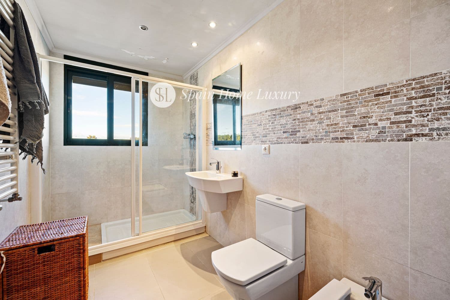 5 sypialnia Willa na sprzedaż w Torrent z garażem - 800 000 € (Ref: 9665173)