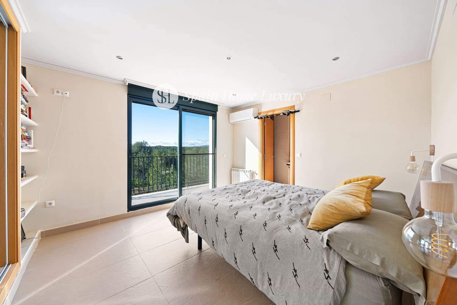 5 sypialnia Willa na sprzedaż w Torrent z garażem - 800 000 € (Ref: 9665173)