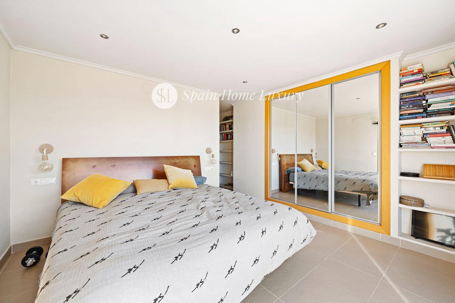 5 sypialnia Willa na sprzedaż w Torrent z garażem - 800 000 € (Ref: 9665173)