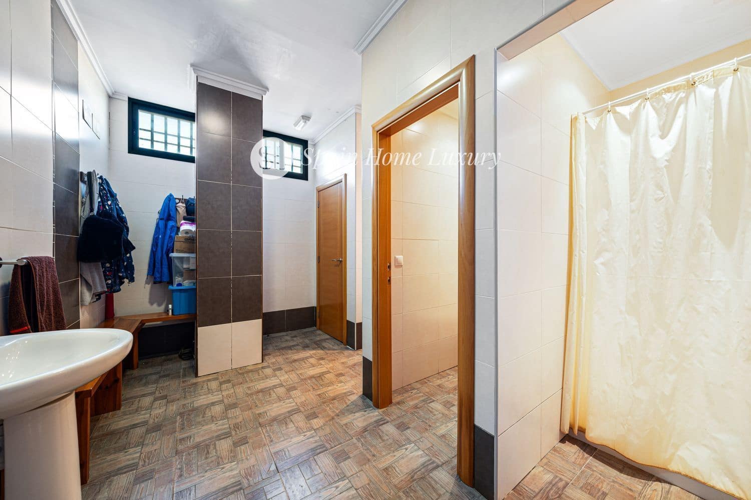 5 sypialnia Willa na sprzedaż w Torrent z garażem - 800 000 € (Ref: 9665173)