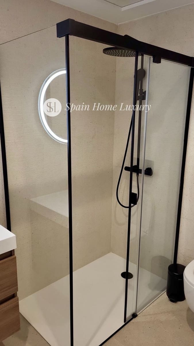 2 bedroom Flat for sale in La Villajoyosa / Vila Joiosa with pool garage - € 420,000 (Ref: 9735962)