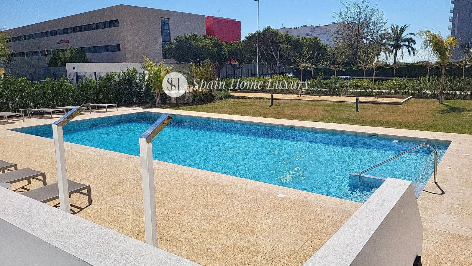 2 bedroom Flat for sale in La Villajoyosa / Vila Joiosa with pool garage - € 420,000 (Ref: 9735962)