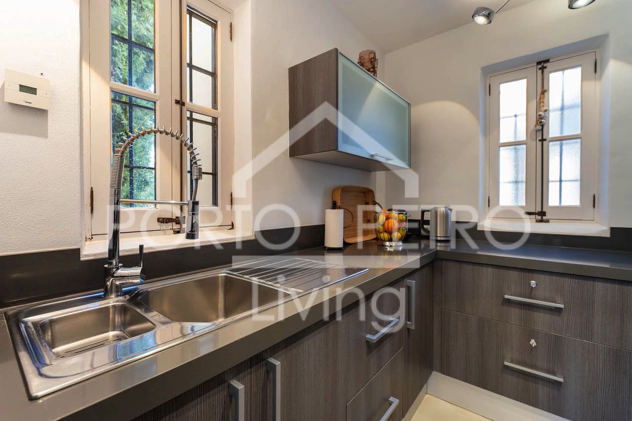 4 soveværelse Finca/Landehus til salg i Petra med swimmingpool - € 2.480.000 (Ref: 8958231)