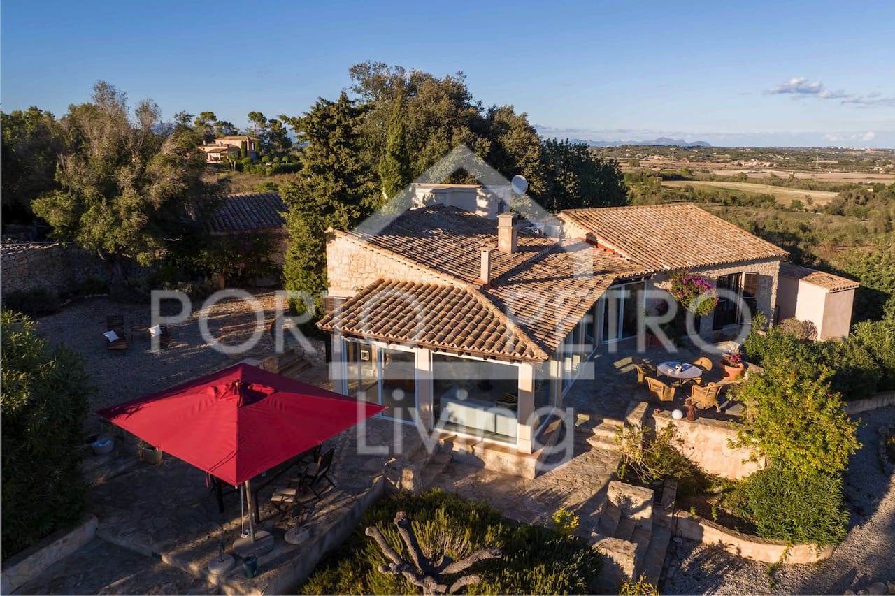 4 soveværelse Finca/Landehus til salg i Petra med swimmingpool - € 2.480.000 (Ref: 8958231)