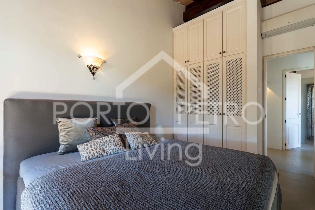 4 soveværelse Finca/Landehus til salg i Petra med swimmingpool - € 2.480.000 (Ref: 8958231)