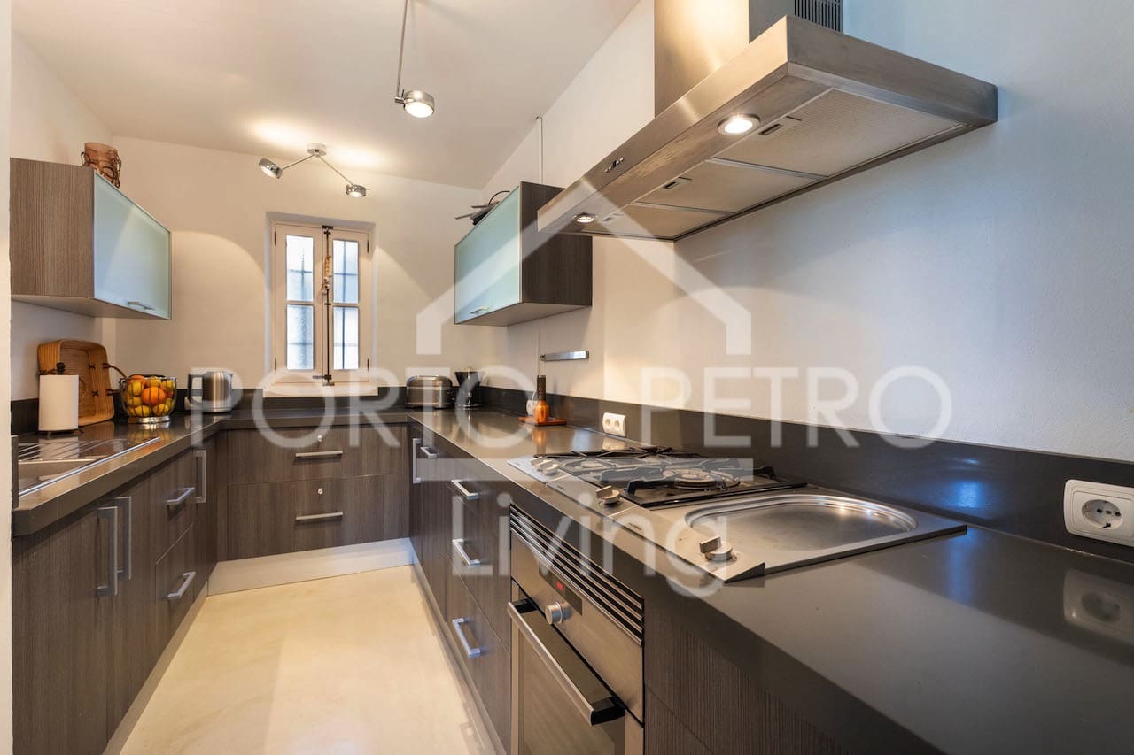 4 soveværelse Finca/Landehus til salg i Petra med swimmingpool - € 2.480.000 (Ref: 8958231)