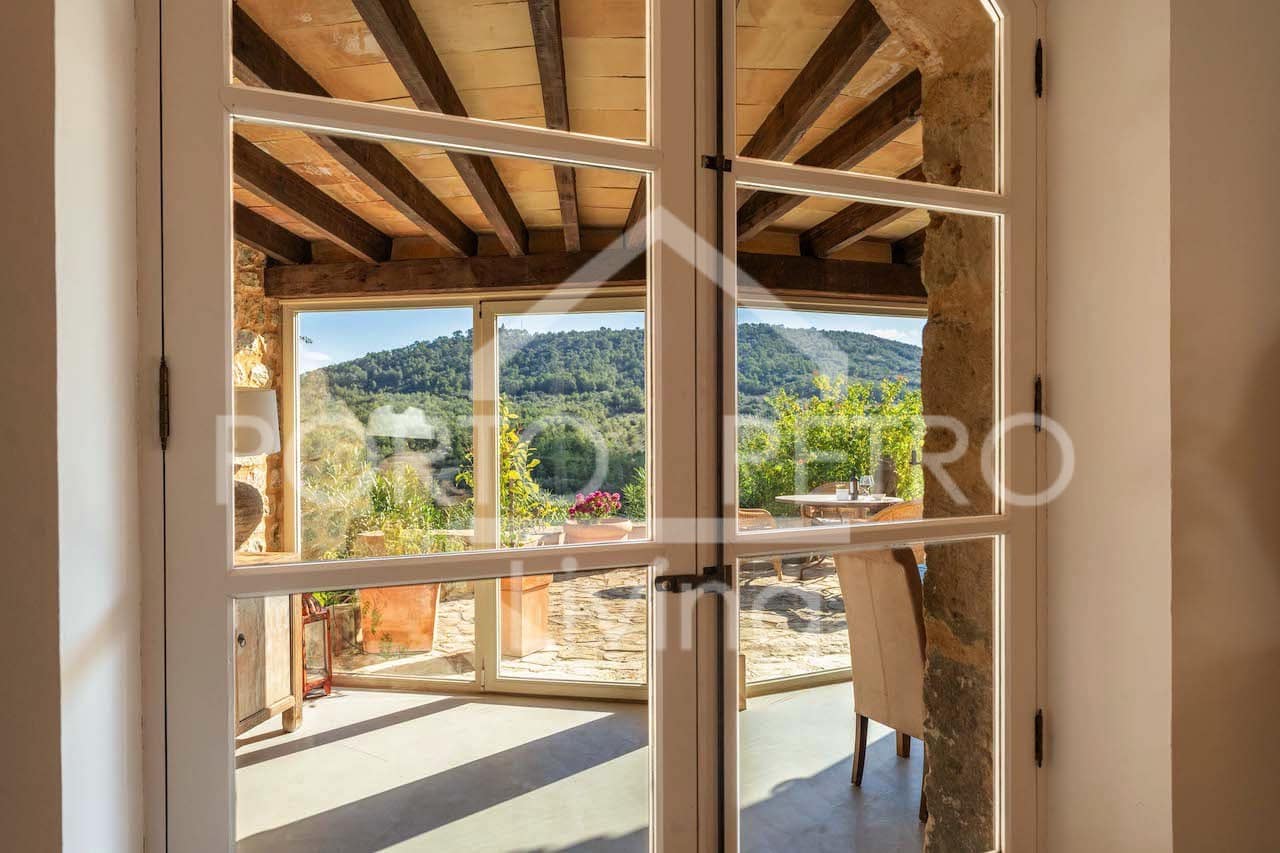 4 soveværelse Finca/Landehus til salg i Petra med swimmingpool - € 2.480.000 (Ref: 8958231)