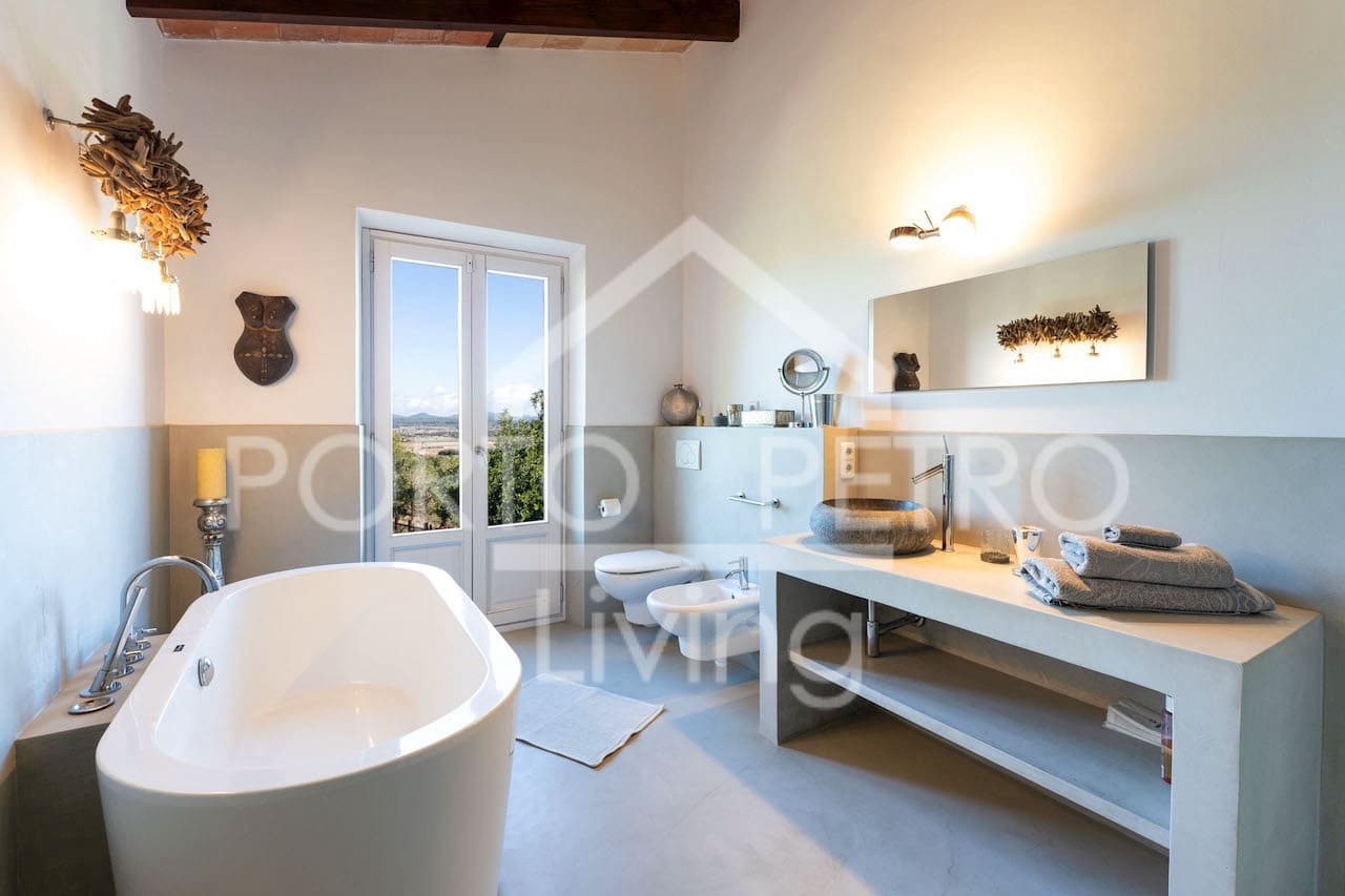 4 soveværelse Finca/Landehus til salg i Petra med swimmingpool - € 2.480.000 (Ref: 8958231)