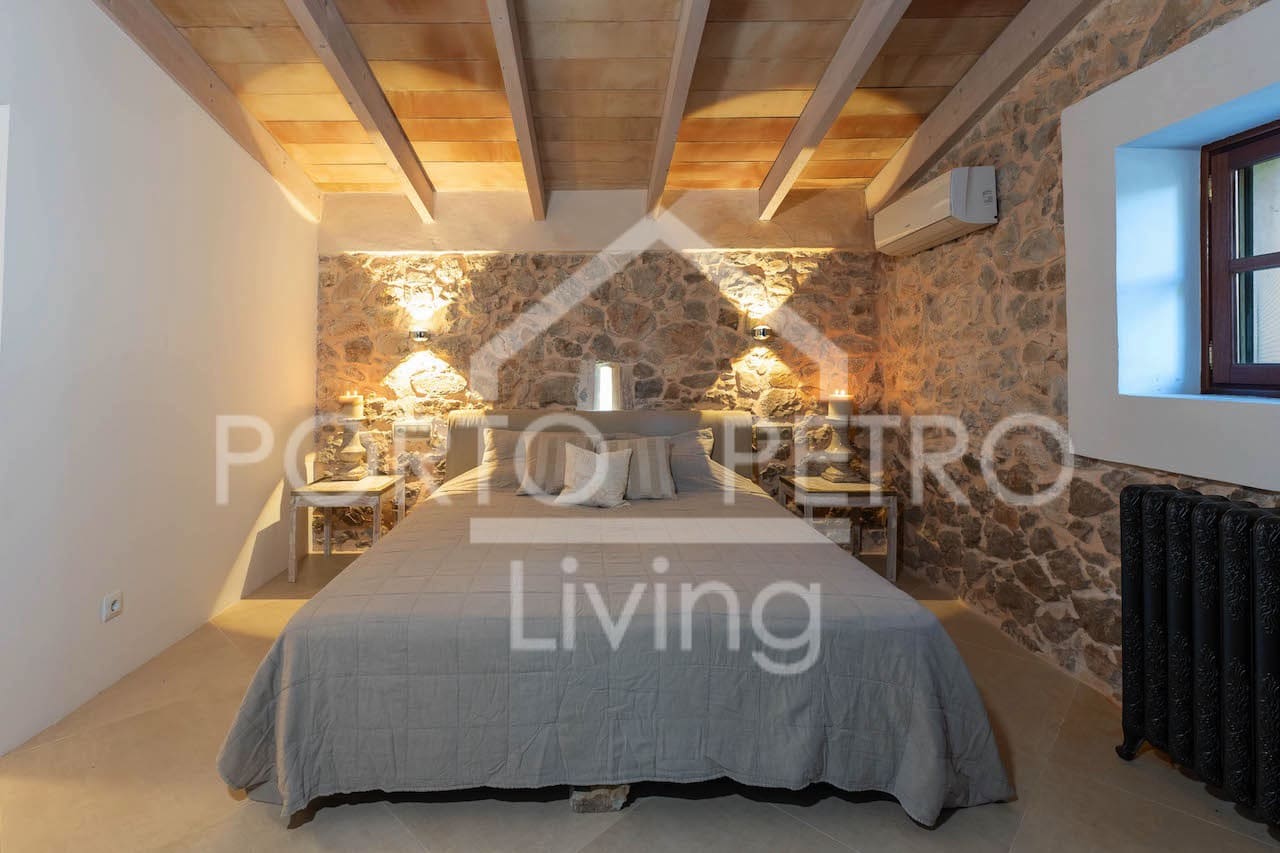 4 soveværelse Finca/Landehus til salg i Petra med swimmingpool - € 2.480.000 (Ref: 8958231)