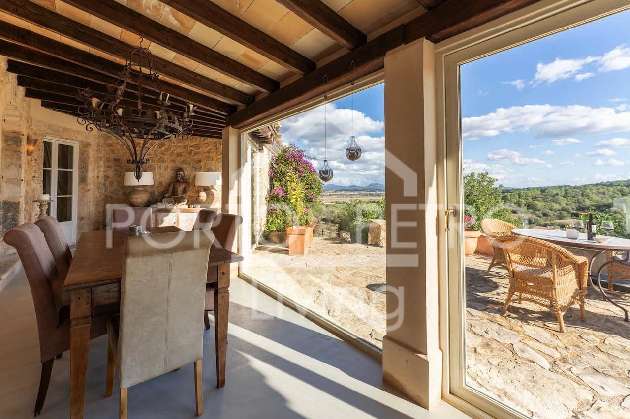 4 soveværelse Finca/Landehus til salg i Petra med swimmingpool - € 2.480.000 (Ref: 8958231)