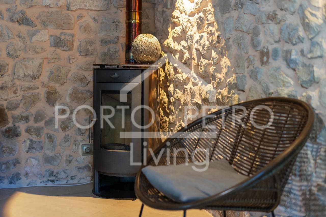 4 soveværelse Finca/Landehus til salg i Petra med swimmingpool - € 2.480.000 (Ref: 8958231)