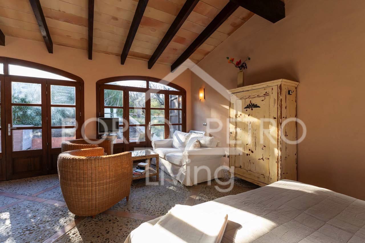 4 soveværelse Finca/Landehus til salg i Petra med swimmingpool - € 2.480.000 (Ref: 8958231)