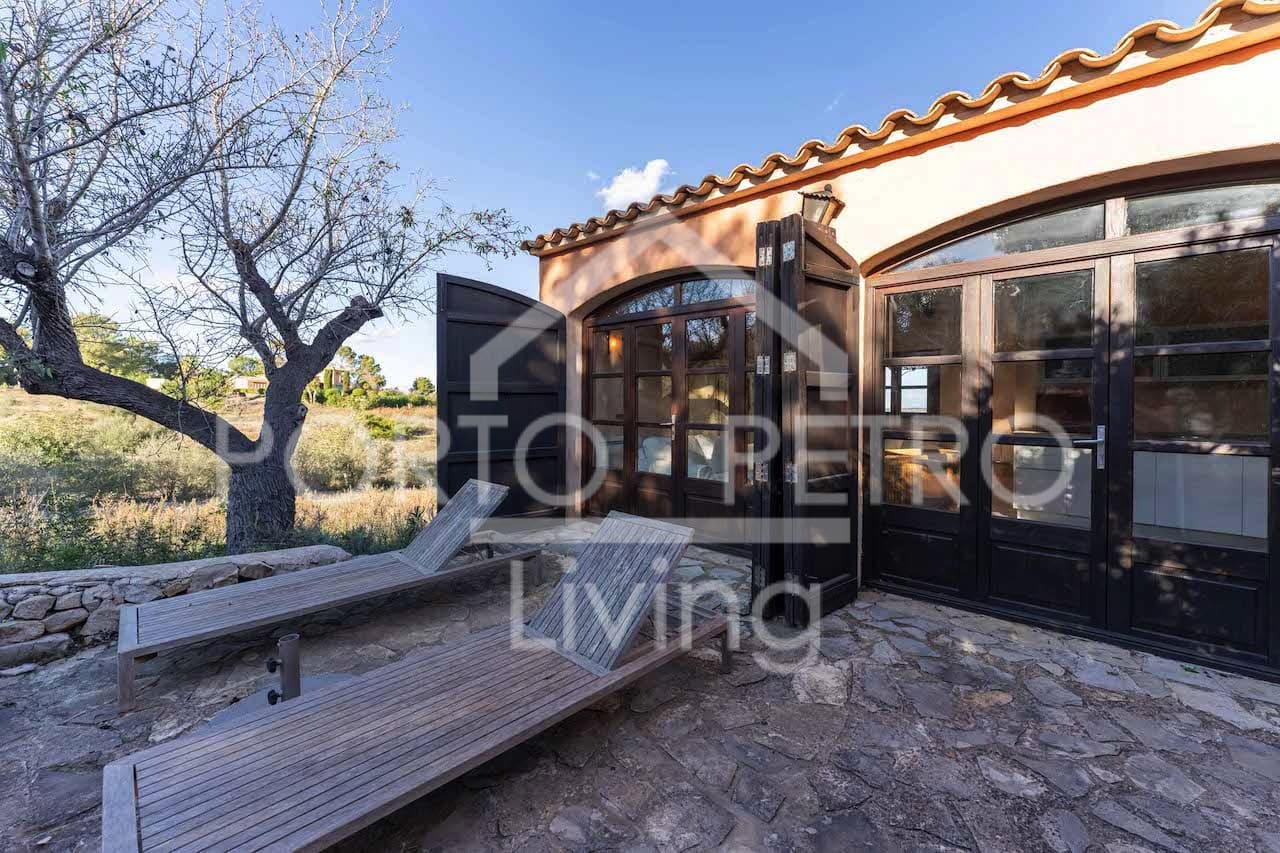 4 soveværelse Finca/Landehus til salg i Petra med swimmingpool - € 2.480.000 (Ref: 8958231)