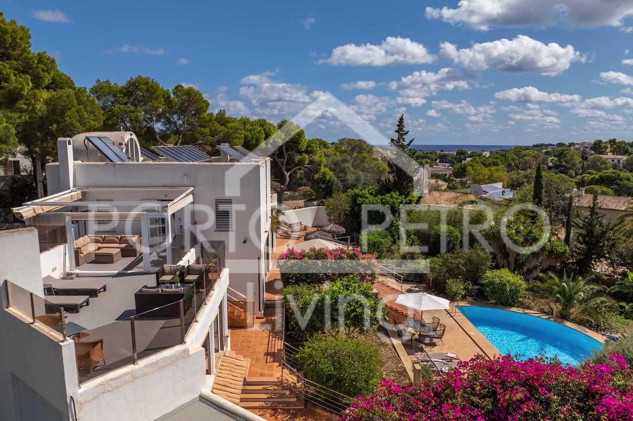 6 soverom Villa til salgs i Porto Petro med svømmebasseng garasje - € 2 300 000 (Ref: 9347906)