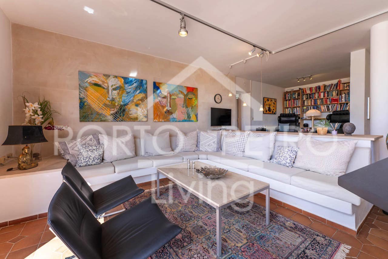 6 soverom Villa til salgs i Porto Petro med svømmebasseng garasje - € 2 300 000 (Ref: 9347906)