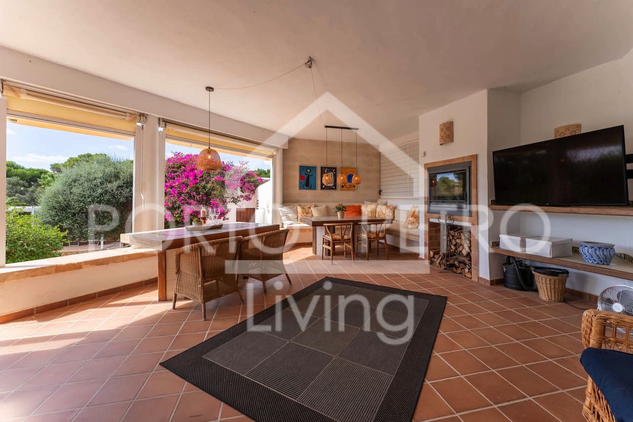 6 soverom Villa til salgs i Porto Petro med svømmebasseng garasje - € 2 300 000 (Ref: 9347906)