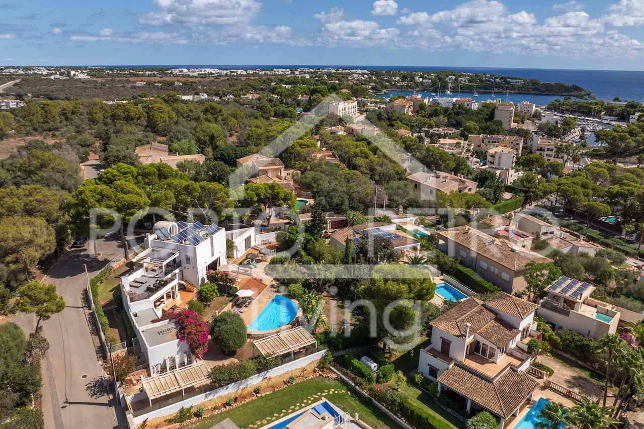 6 soverom Villa til salgs i Porto Petro med svømmebasseng garasje - € 2 300 000 (Ref: 9347906)