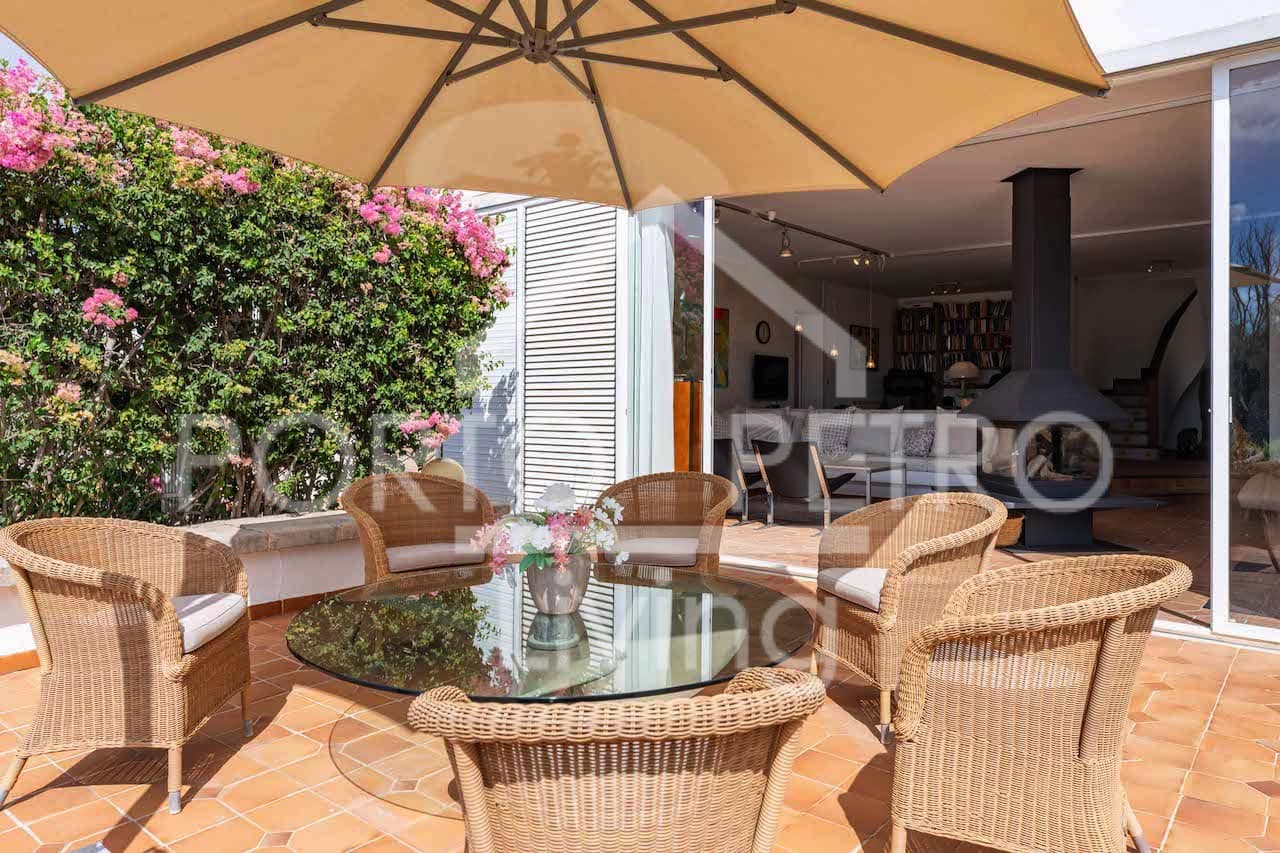 6 soverom Villa til salgs i Porto Petro med svømmebasseng garasje - € 2 300 000 (Ref: 9347906)