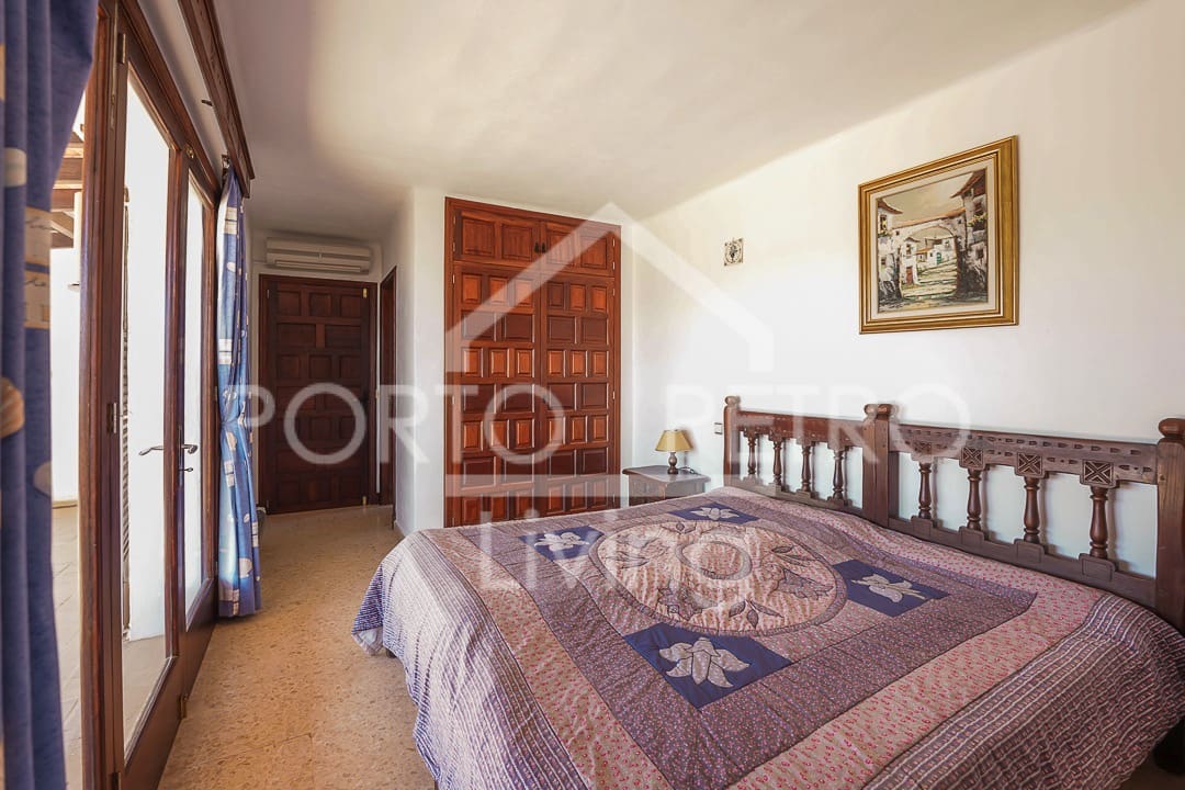 6 slaapkamer Villa te koop in Cala Serena met zwembad garage - € 1.665.000 (Ref: 9347962)